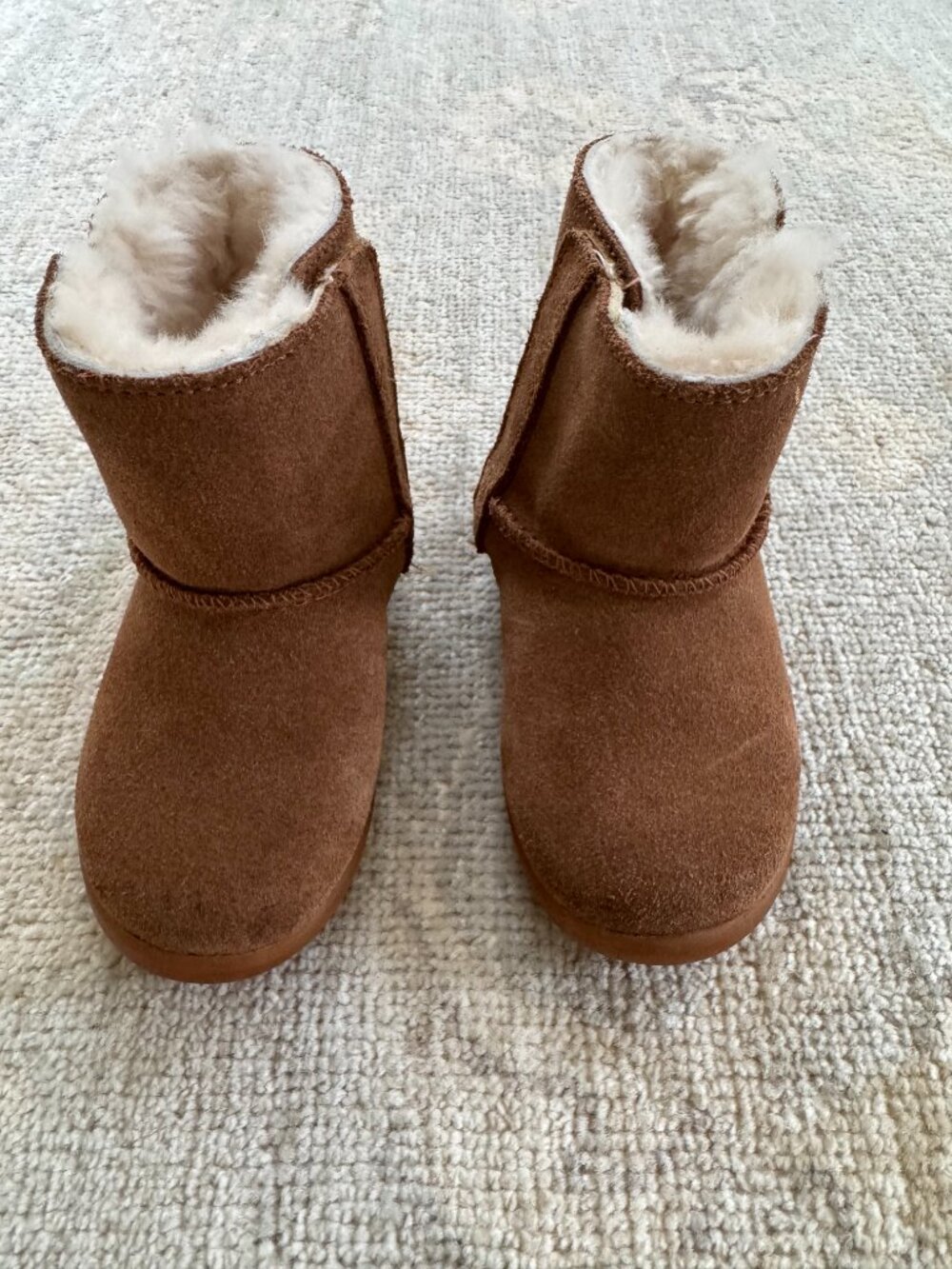 UGG Toddler Keelan Shearling Boot Chestnut, Sz 7
